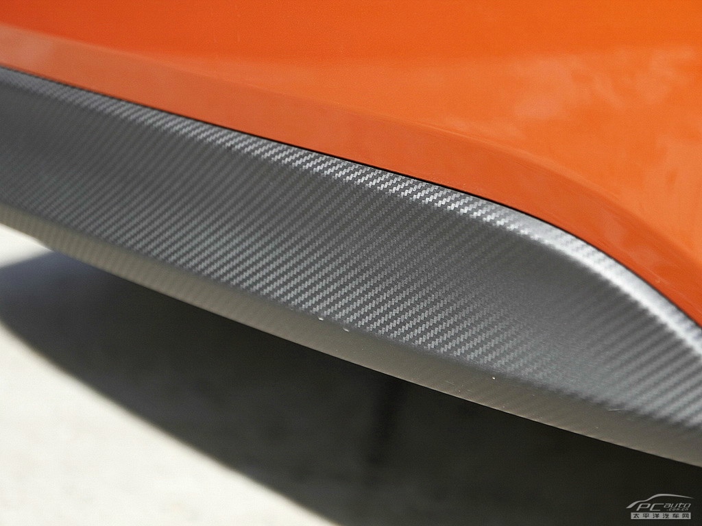 雷凌外觀高清大圖