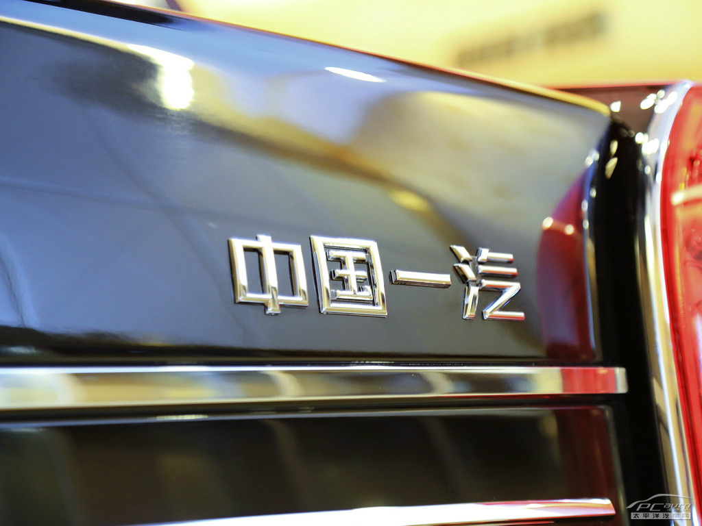 紅旗國(guó)禮外觀高清大圖