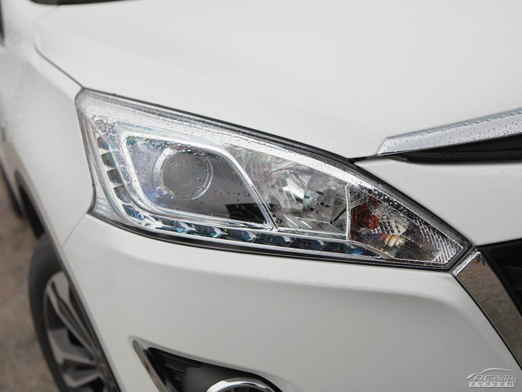 ɰ׼{ǽ݃(yu)6 SUV܇^^DƬ