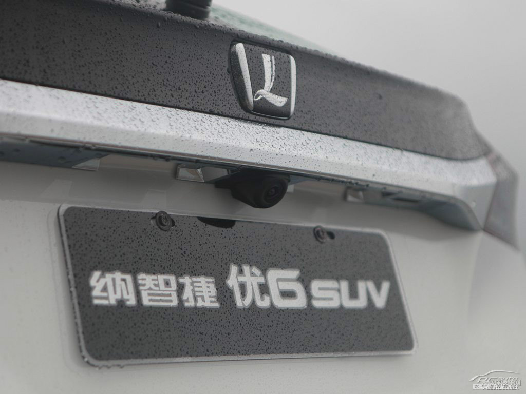 ɰ׼{ǽ݃(yu)6 SUV܇β^DƬ