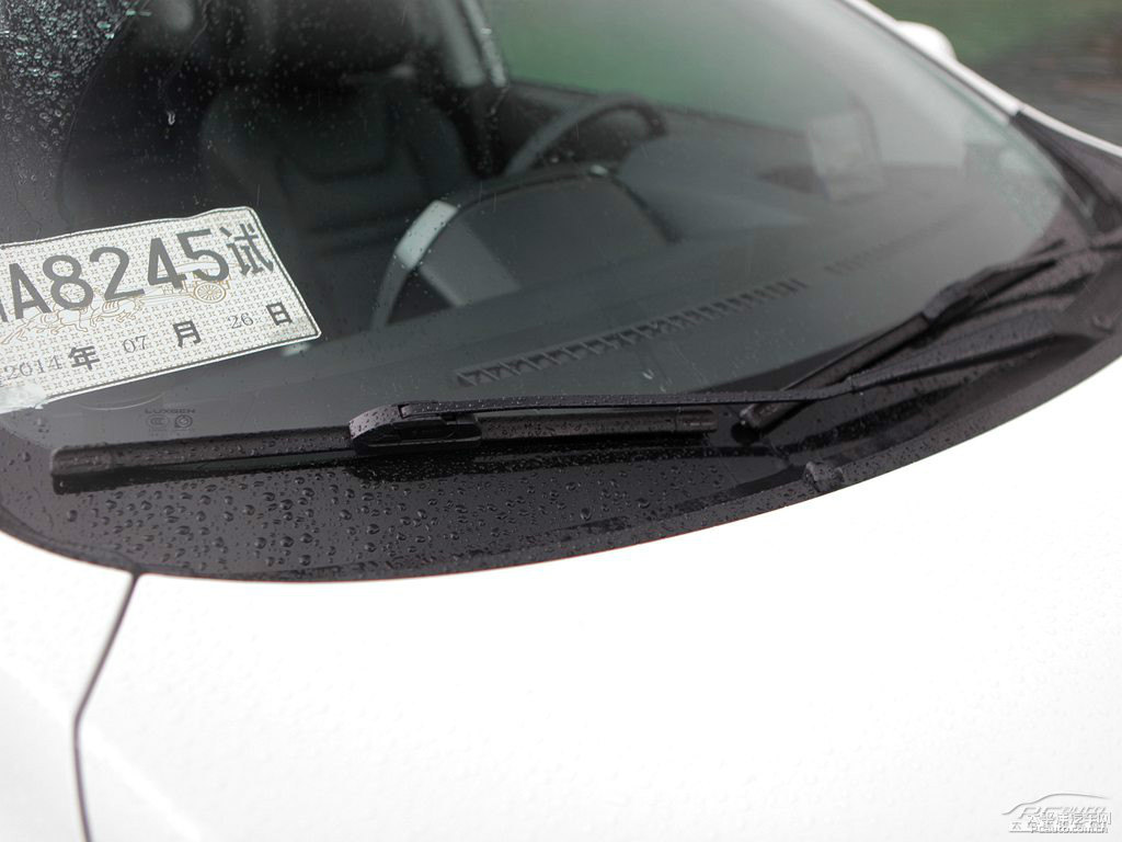 ɰ׼{ǽ݃(yu)6 SUV܇^DƬ