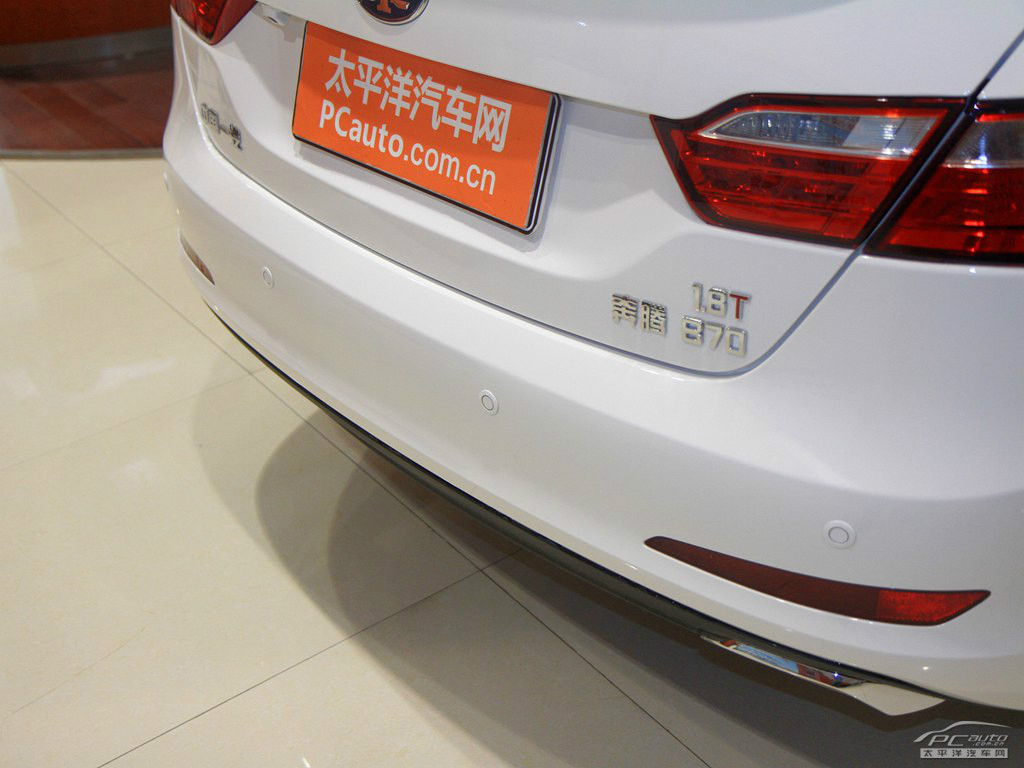 奔騰B70外觀高清大圖