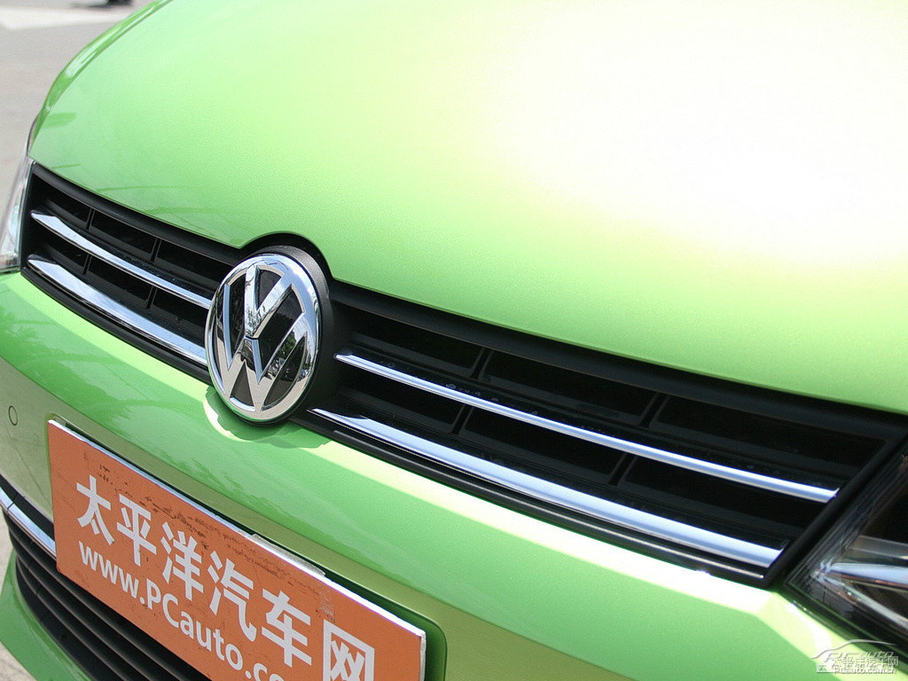 流光綠大眾Polo車頭外觀圖片