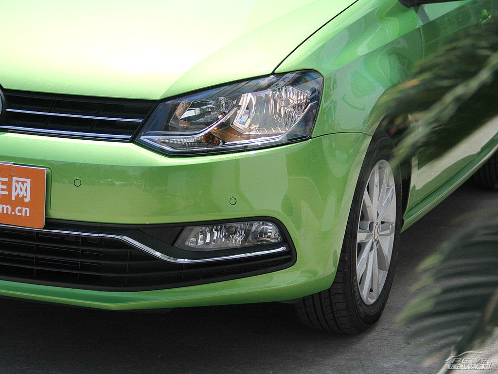 流光綠大眾Polo車頭外觀圖片