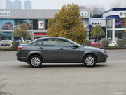 2013款 三廂 1.6L 手動風(fēng)尚版 2013款 三廂 1.6L 手動風(fēng)尚版