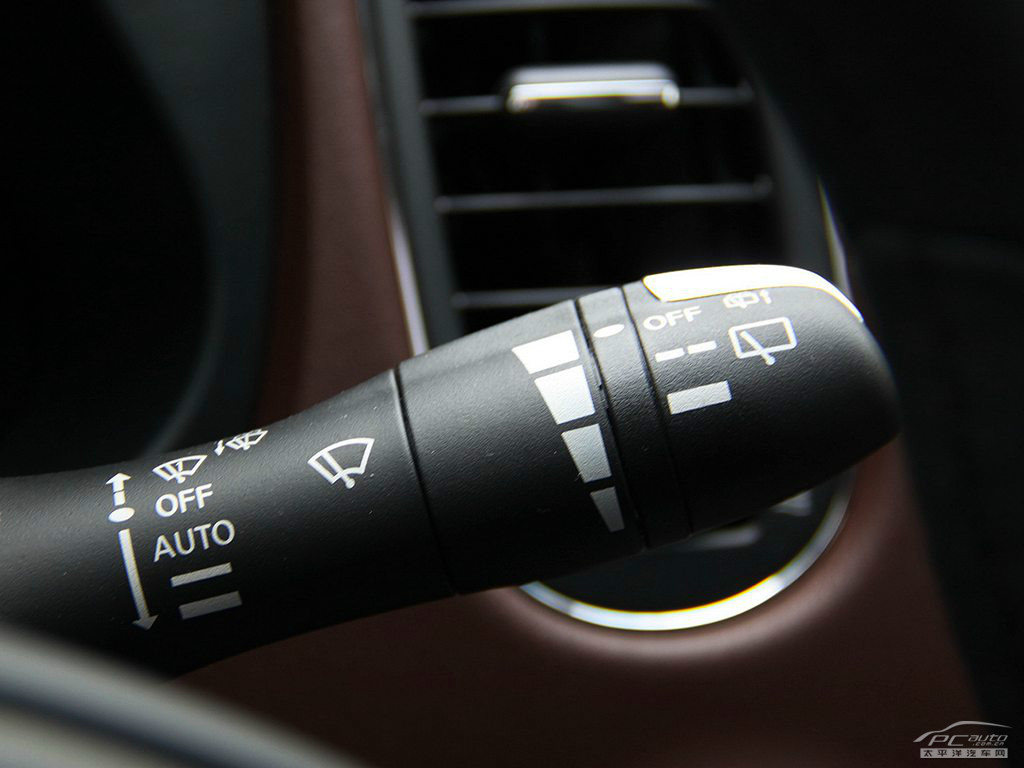 英菲尼迪QX50(進(jìn)口)內(nèi)飾高清大圖