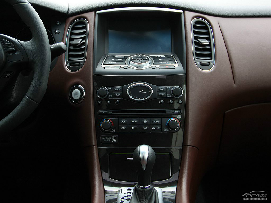 英菲尼迪QX50(進(jìn)口)內(nèi)飾高清大圖