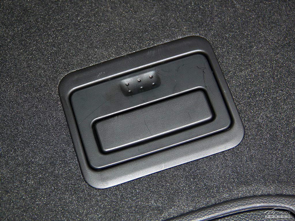 英菲尼迪QX50(進口)細節(jié)高清大圖