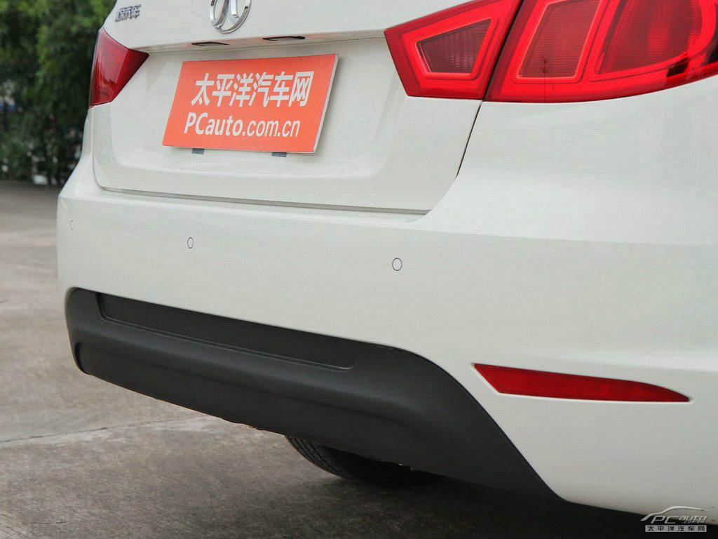 紳寶D50外觀高清大圖
