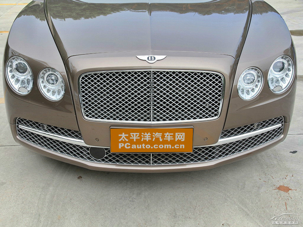 布羅德蓋棕飛馳車頭外觀圖片