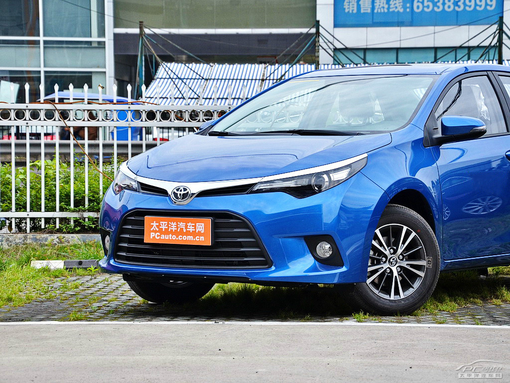 雷凌外觀高清大圖