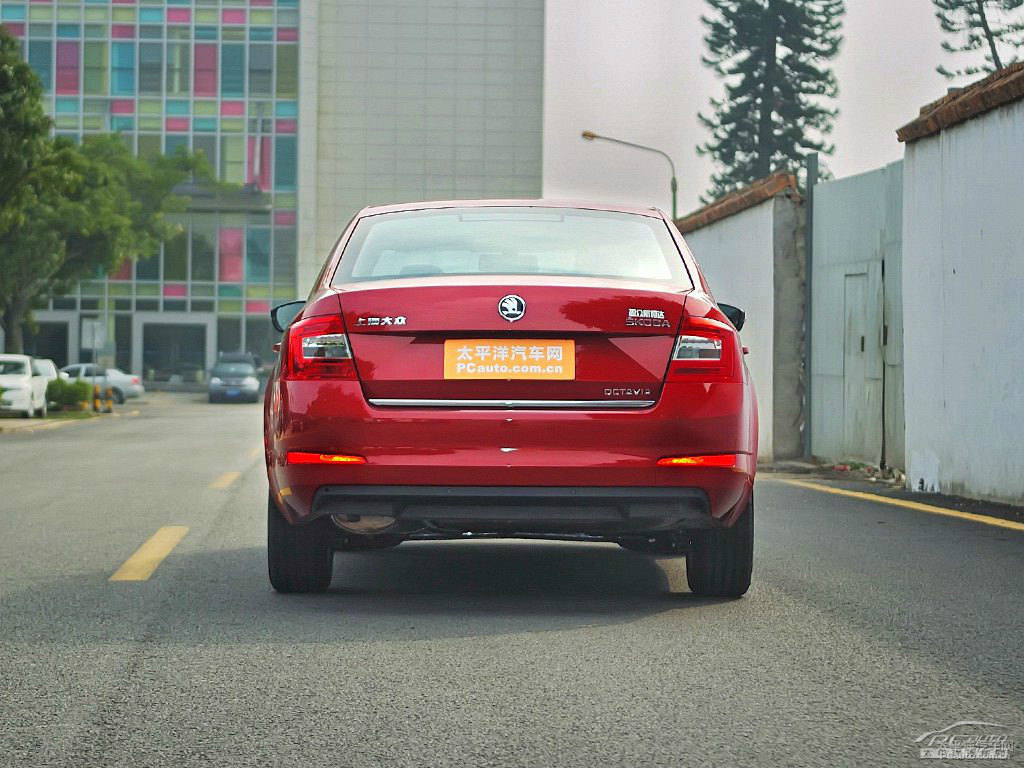 烈焰紅明銳整車外觀外觀圖片