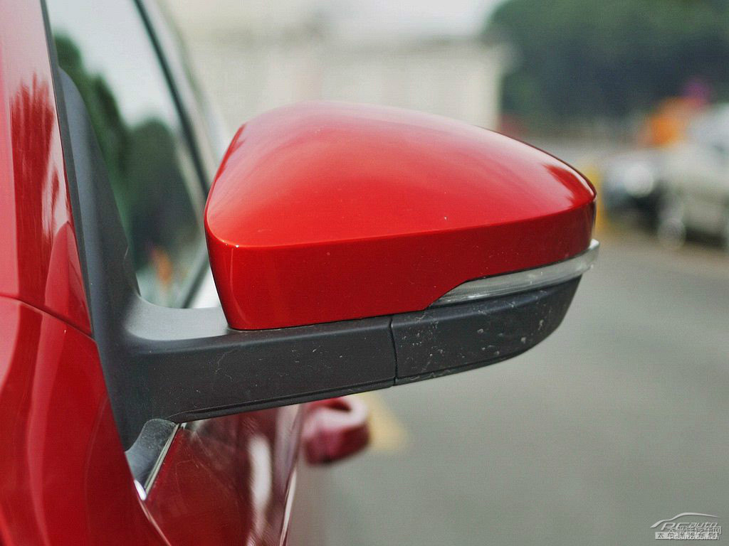 烈焰紅明銳車身外觀圖片