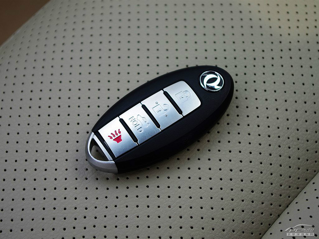 東風(fēng)風(fēng)神A60細(xì)節(jié)高清大圖