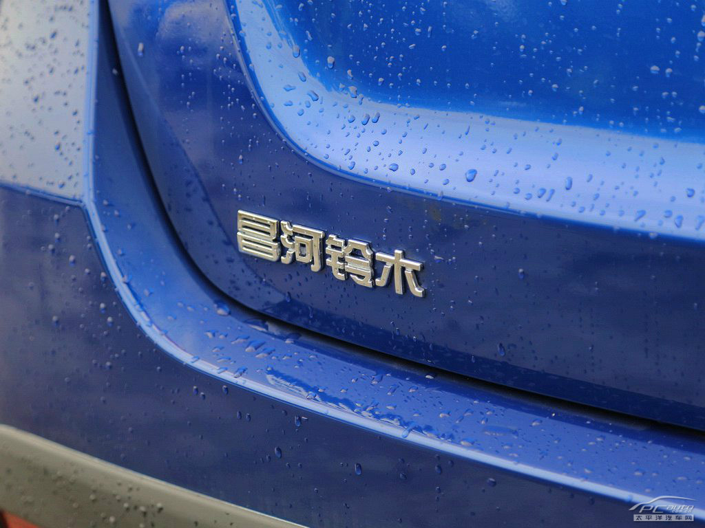 利亞納A6外觀高清大圖