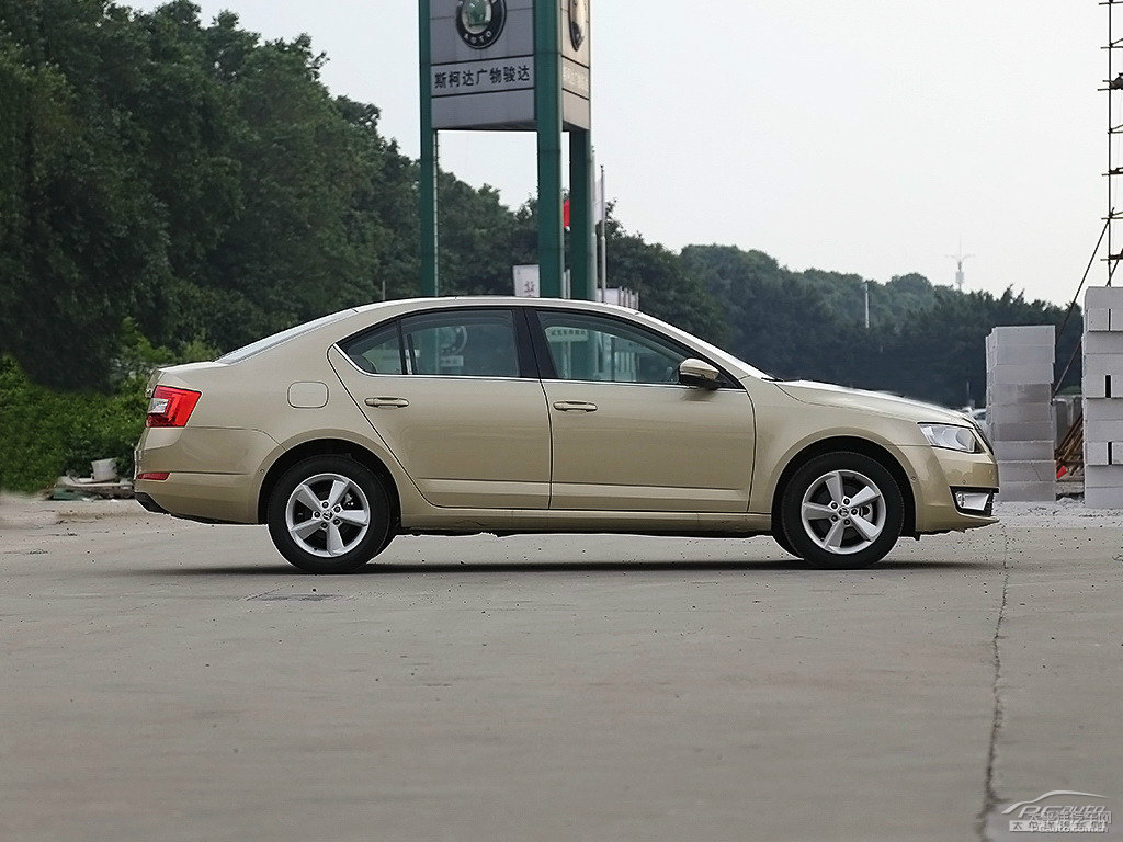 流光金明銳整車外觀外觀圖片