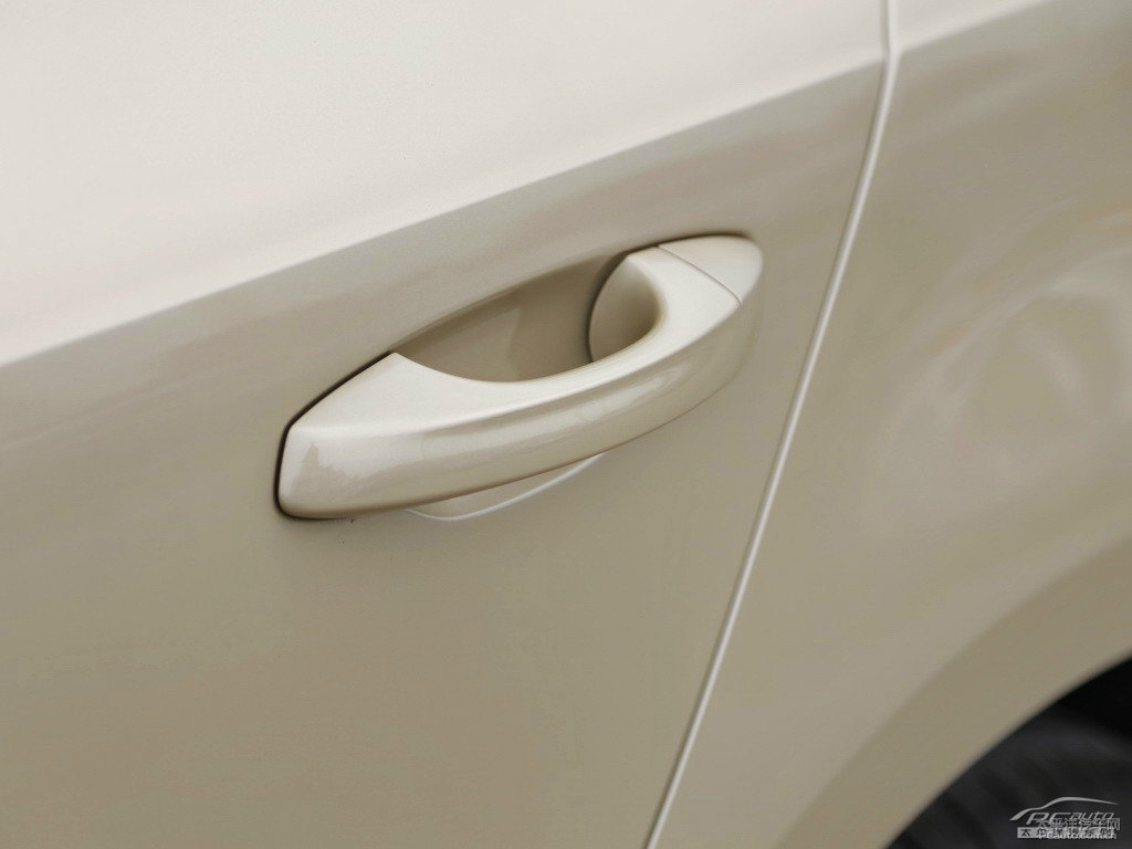 流光金明銳車身外觀圖片