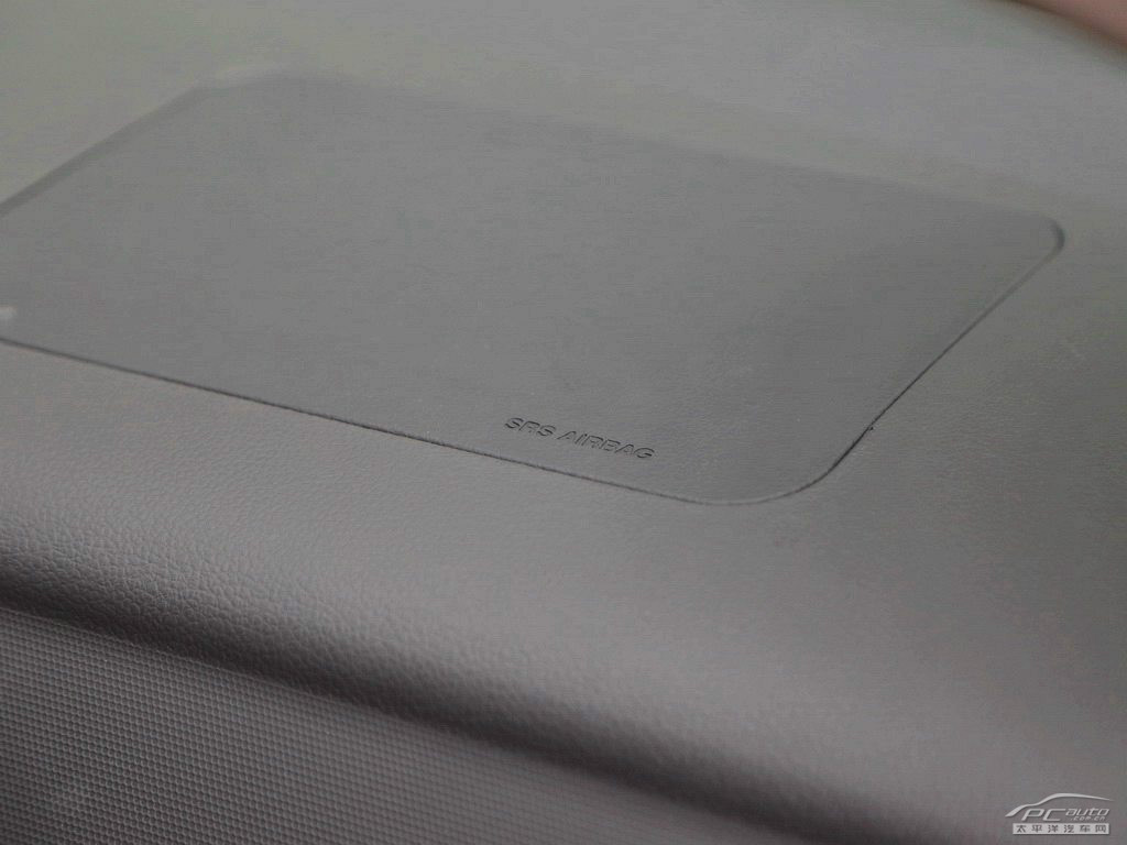 利亞納A6內(nèi)飾高清大圖