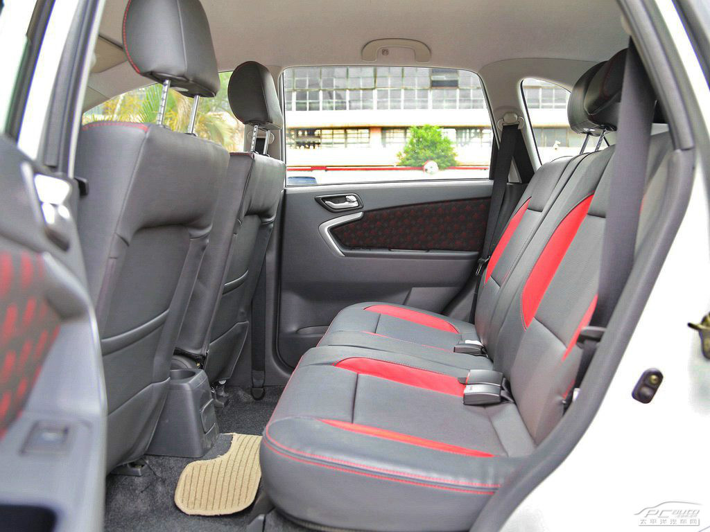 利亞納A6空間高清大圖