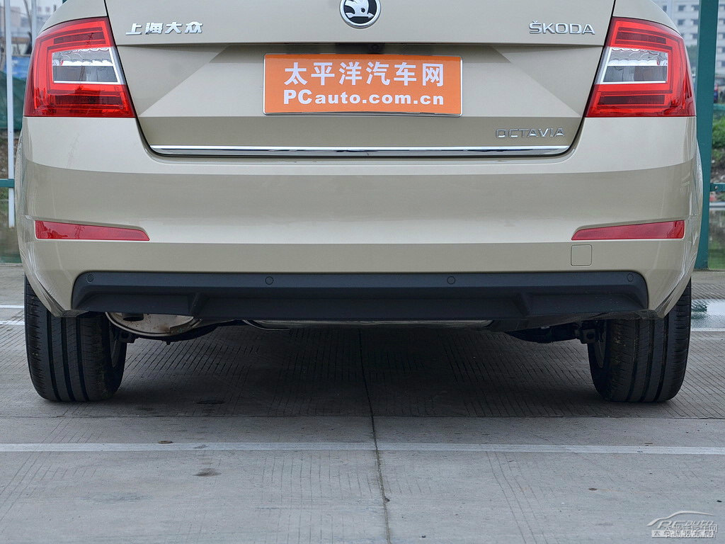 流光金明銳車尾外觀圖片