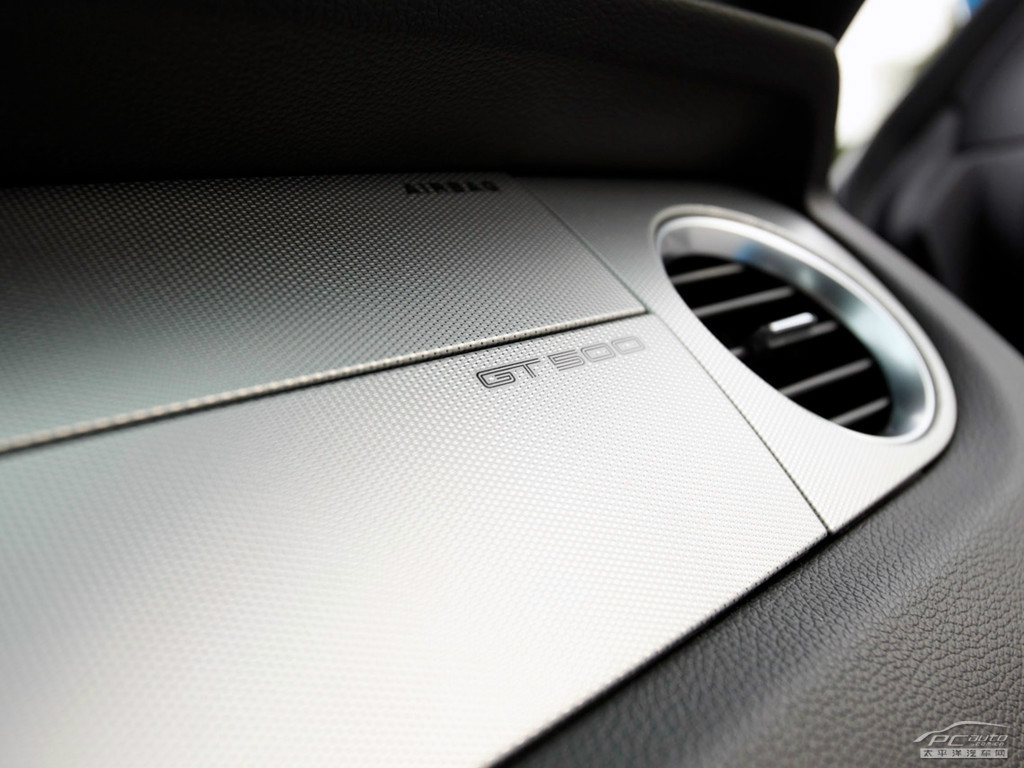 福特Mustang內(nèi)飾高清大圖