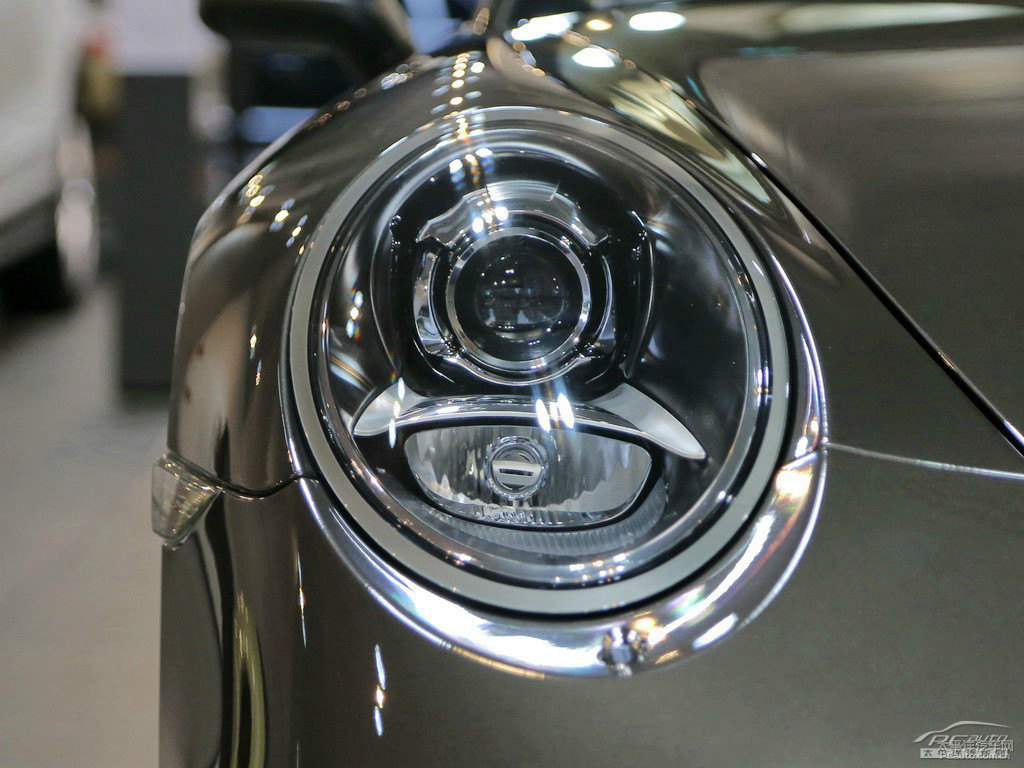 煙棕保時(shí)捷911車頭外觀圖片