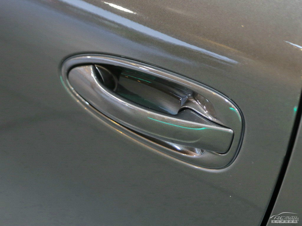 煙棕保時(shí)捷911車身外觀圖片
