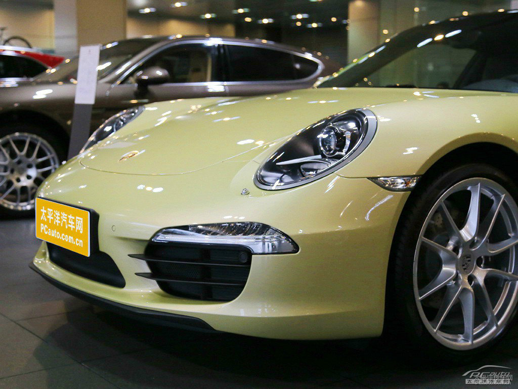 檸檬金保時(shí)捷911車頭外觀圖片