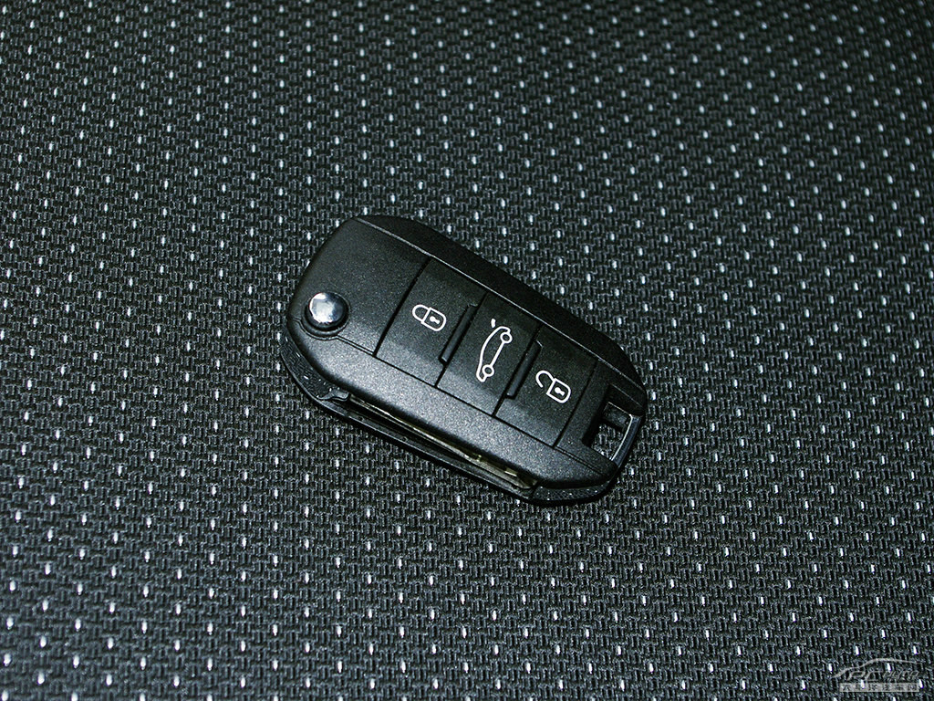 標(biāo)致2008細(xì)節(jié)高清大圖