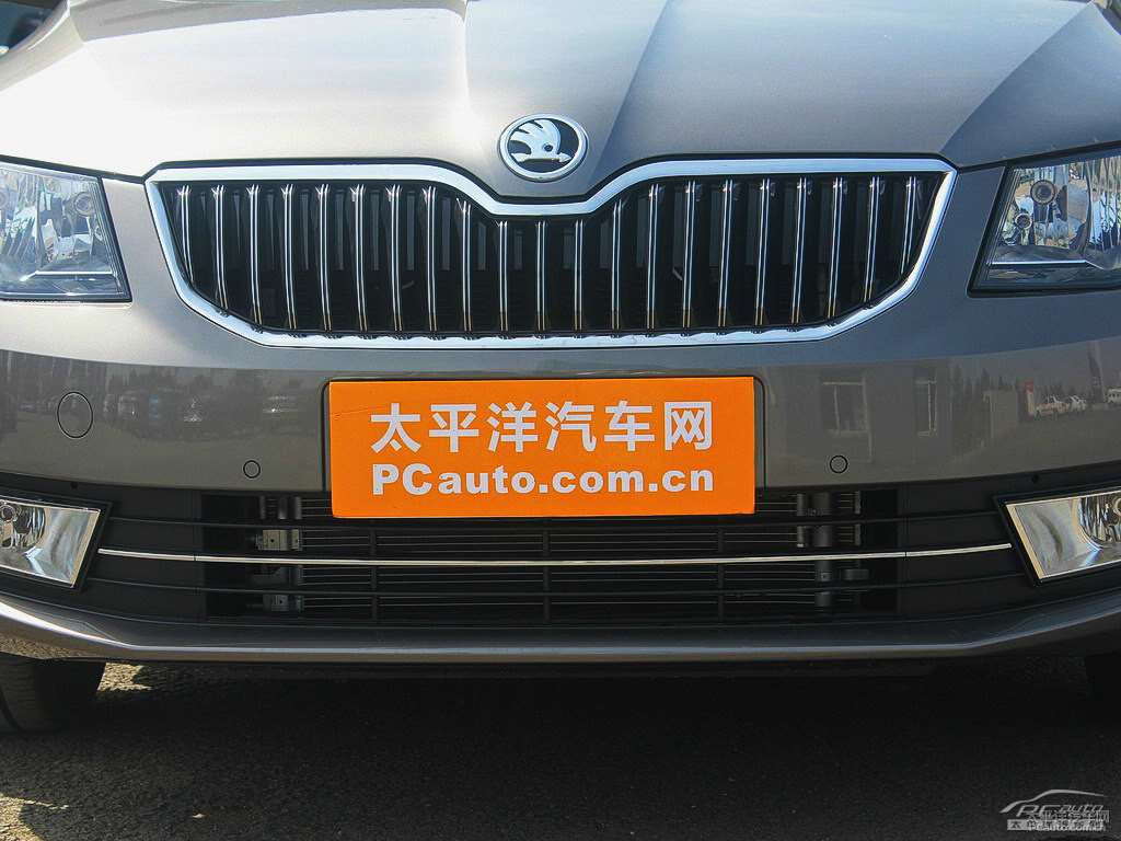 潮流灰明銳車頭外觀圖片