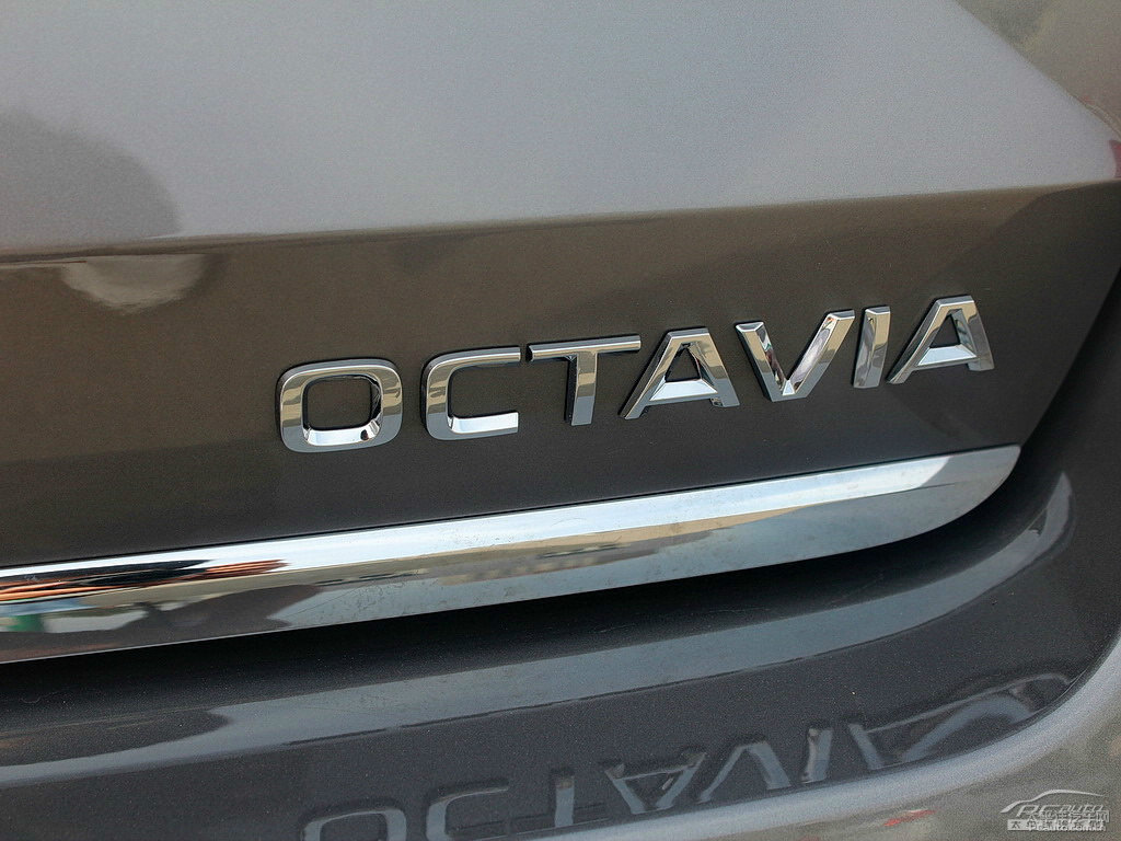 潮流灰明銳車尾外觀圖片