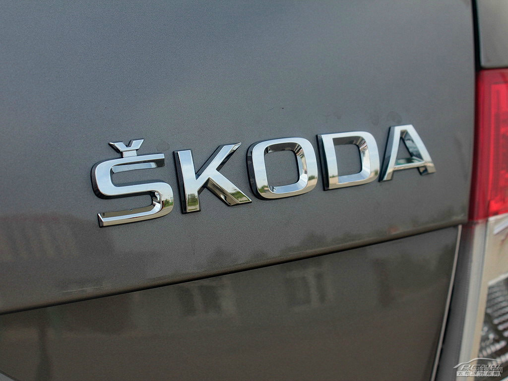 潮流灰明銳車尾外觀圖片