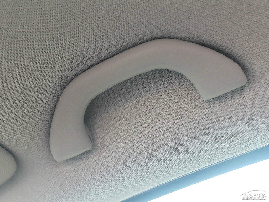潮流灰明銳車廂內(nèi)飾圖片