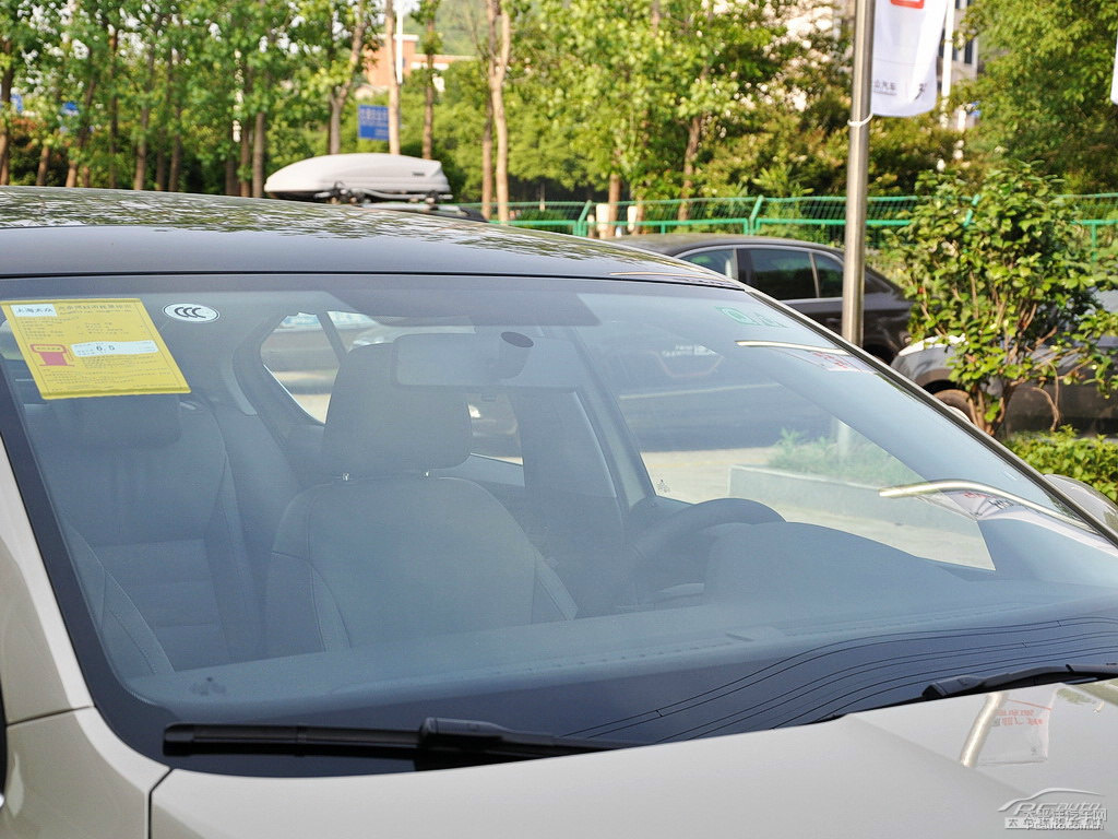 流光金明銳車身外觀圖片