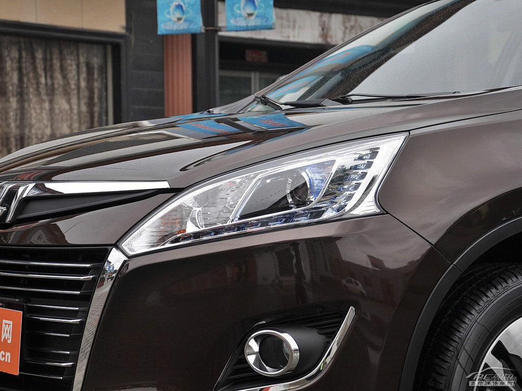 ǹ̴{ǽ݃(yu)6 SUV܇^^DƬ