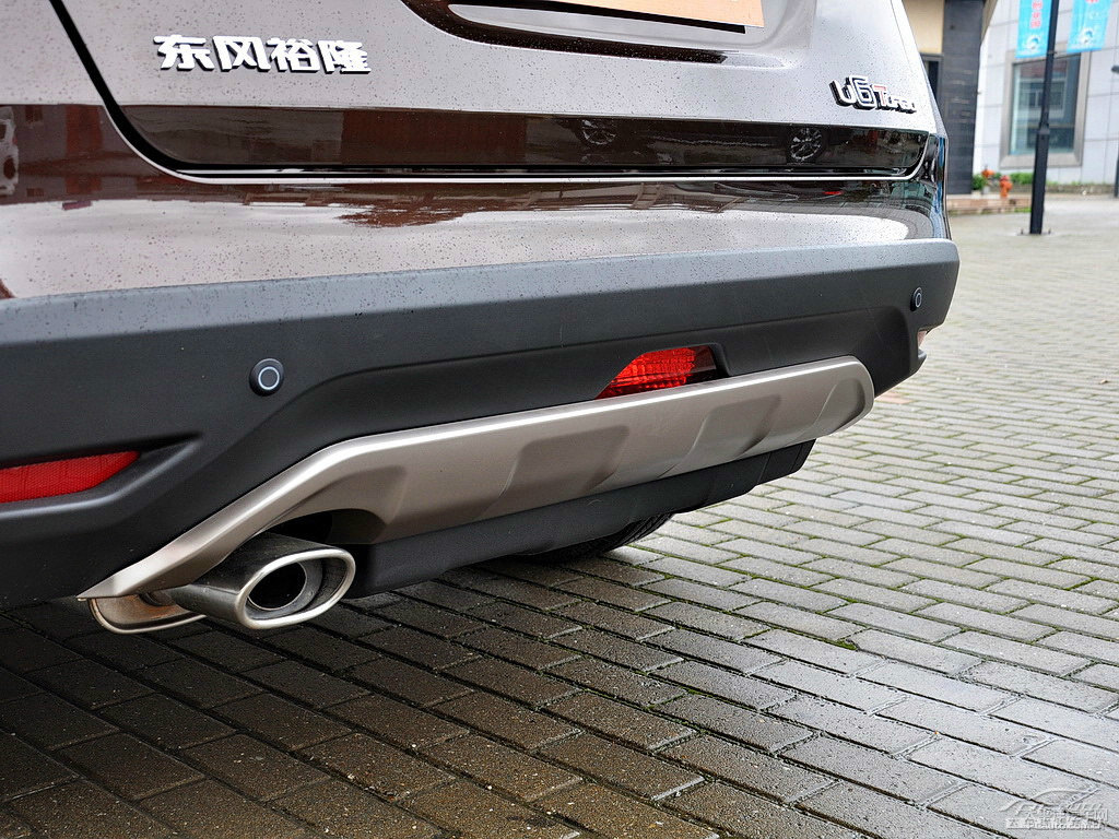 ǹ̴{ǽ݃(yu)6 SUV܇(ch)β^DƬ