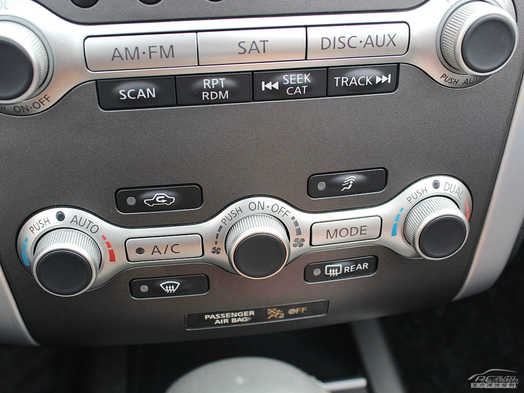 m()п؃(ni)DƬ