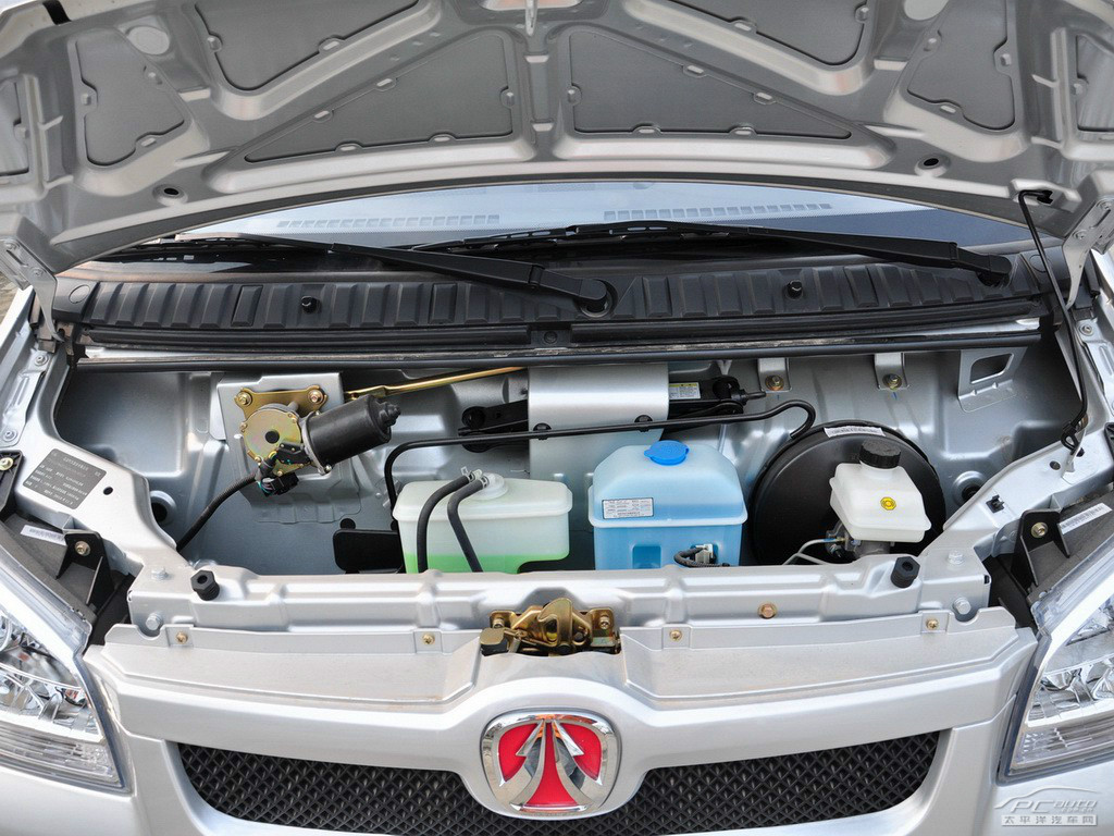 北汽威旺307細節(jié)高清大圖