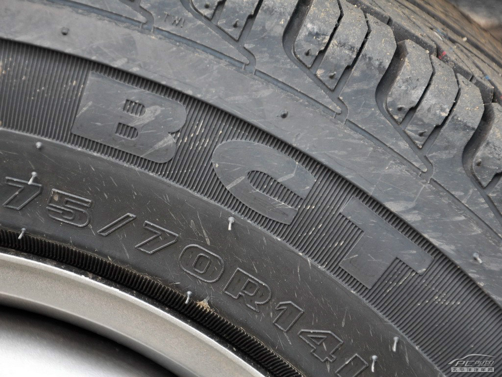 北汽威旺307細節(jié)高清大圖