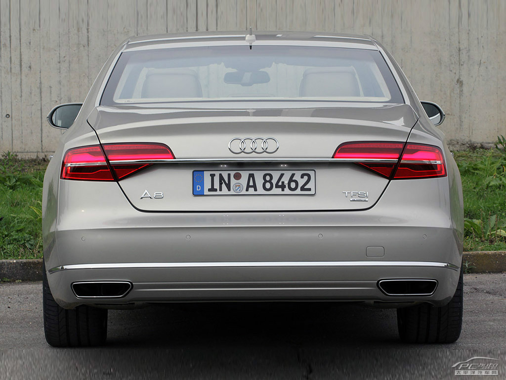 奧迪A8外觀高清大圖