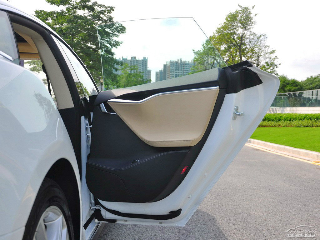 Model S܇(ni)DƬ