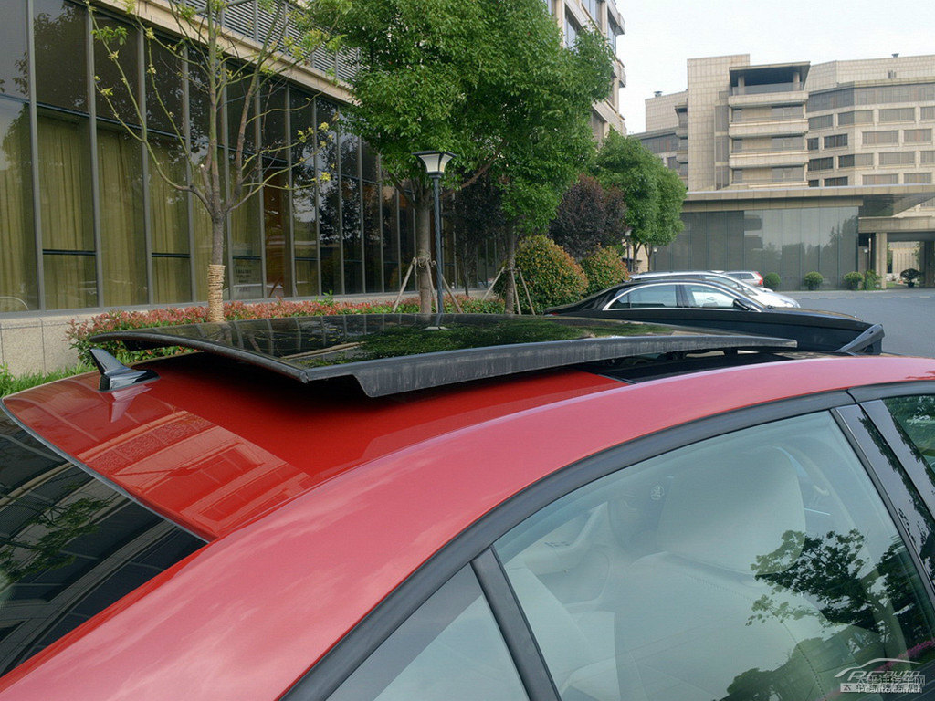 烈焰紅明銳車身外觀圖片