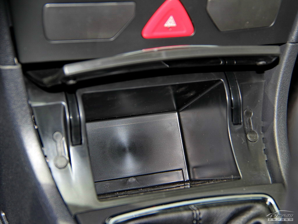 東風(fēng)風(fēng)神S30空間高清大圖