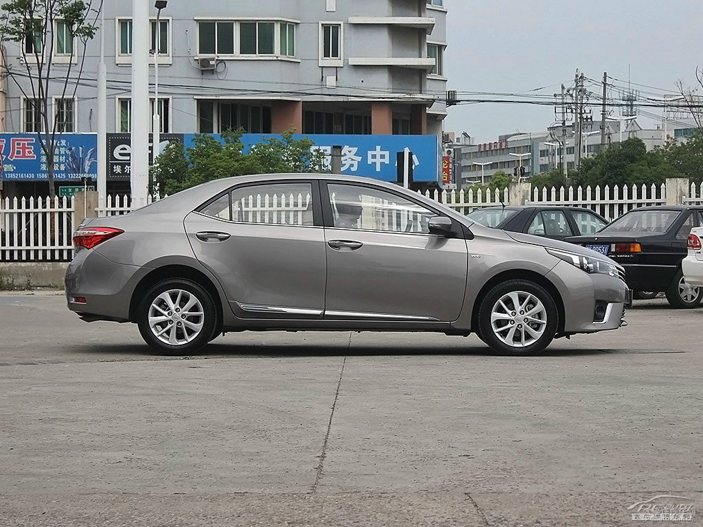 灰色卡羅拉整車外觀外觀圖片