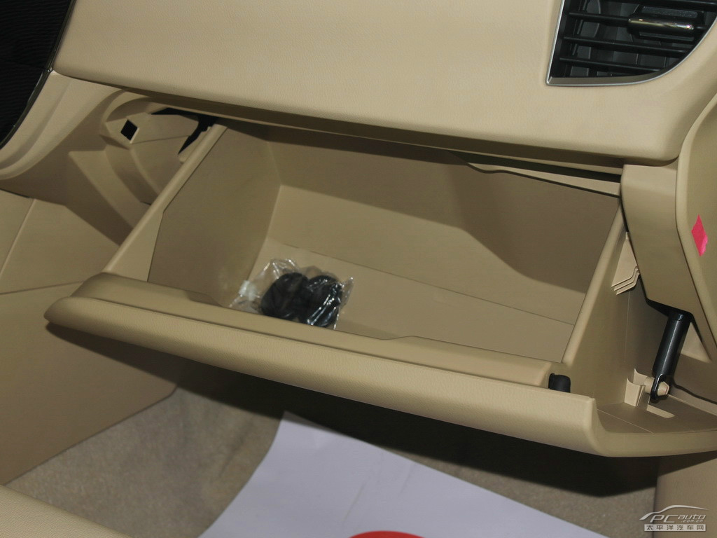 卡羅拉空間高清大圖