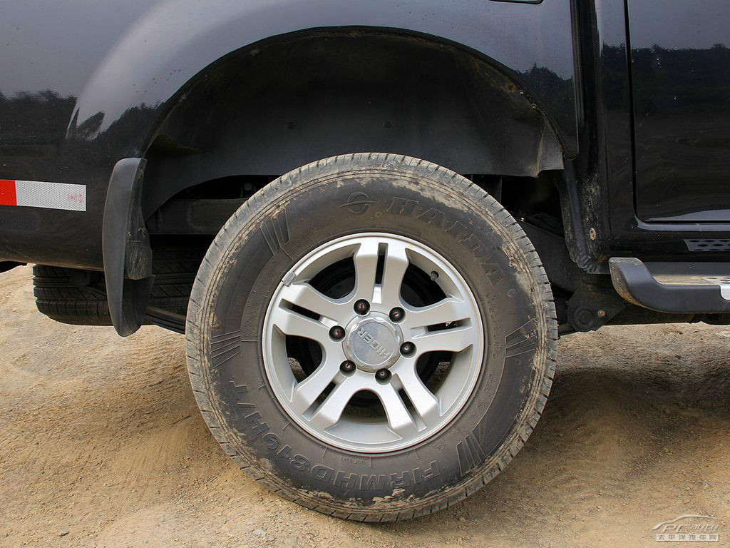 龍威外觀高清大圖