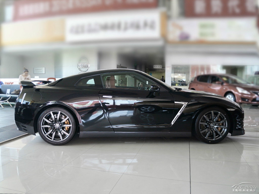 ƺծa(chn)GT-R܇^^DƬ