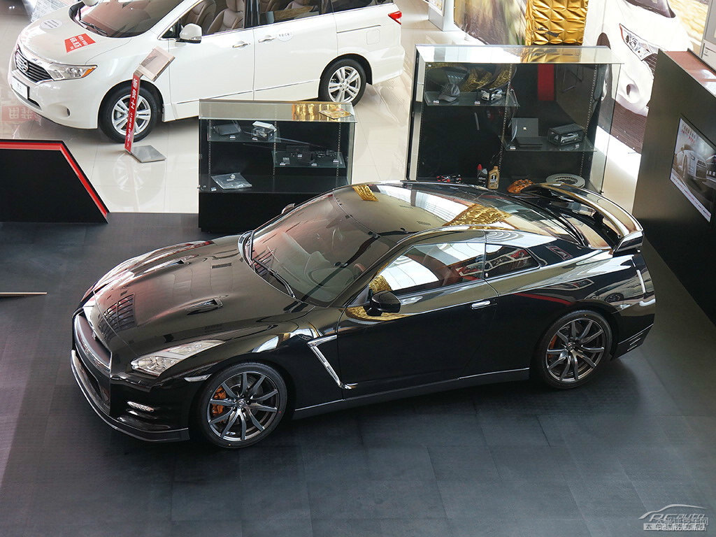 ƺծa(chn)GT-R܇^^DƬ