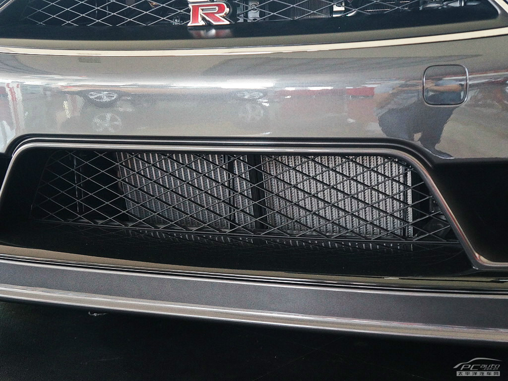 日產(chǎn)GT-R外觀高清大圖
