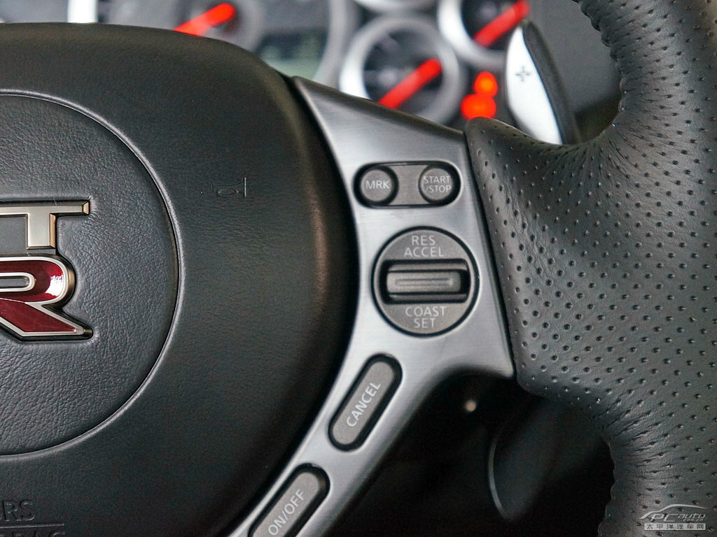日產(chǎn)GT-R內(nèi)飾高清大圖